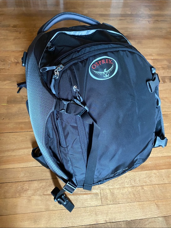 OSPREY Other - OSPREY Porter 46 Black Backpack with Gray Accents and Red Logo